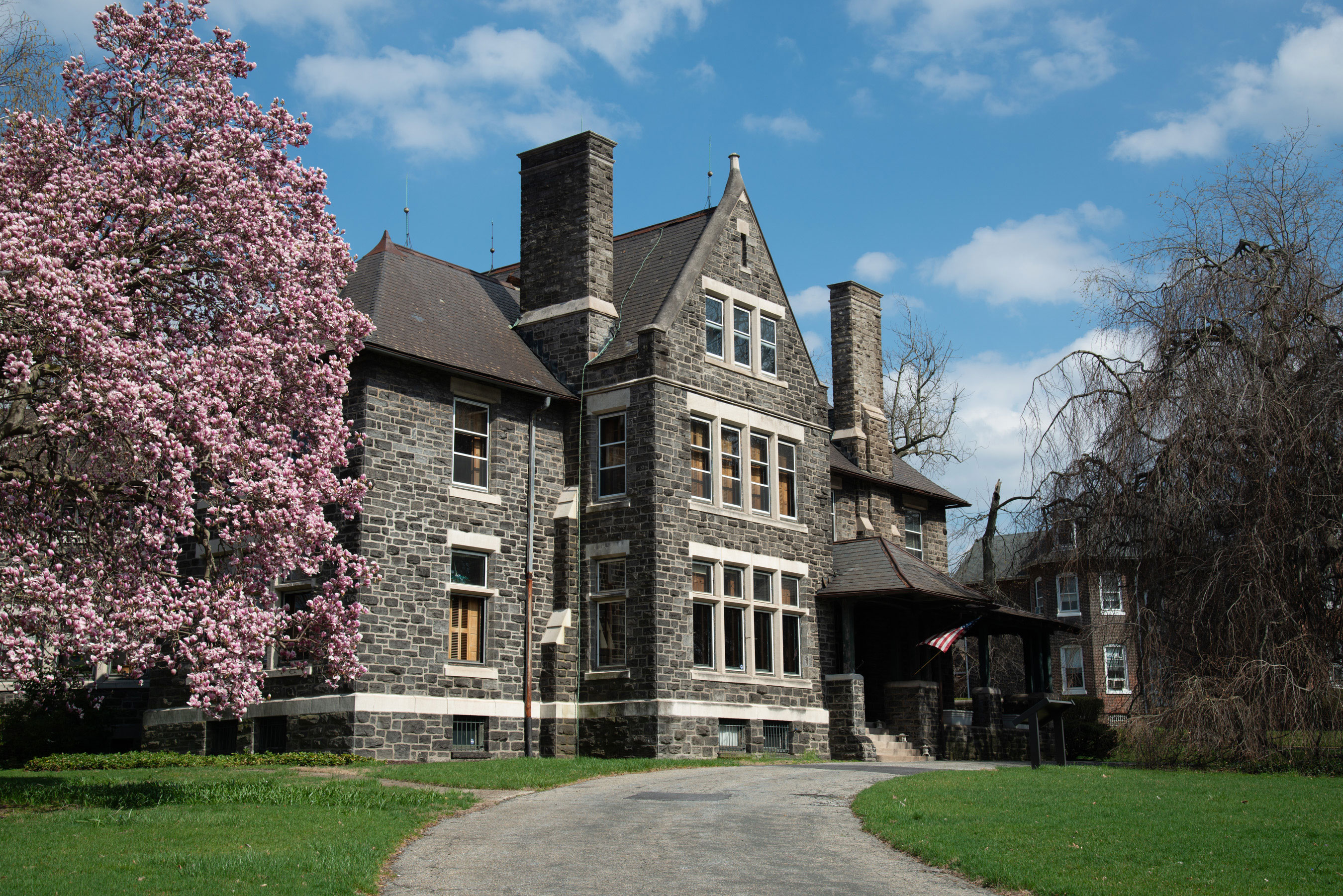 Graystone Mansion 1 - Spring