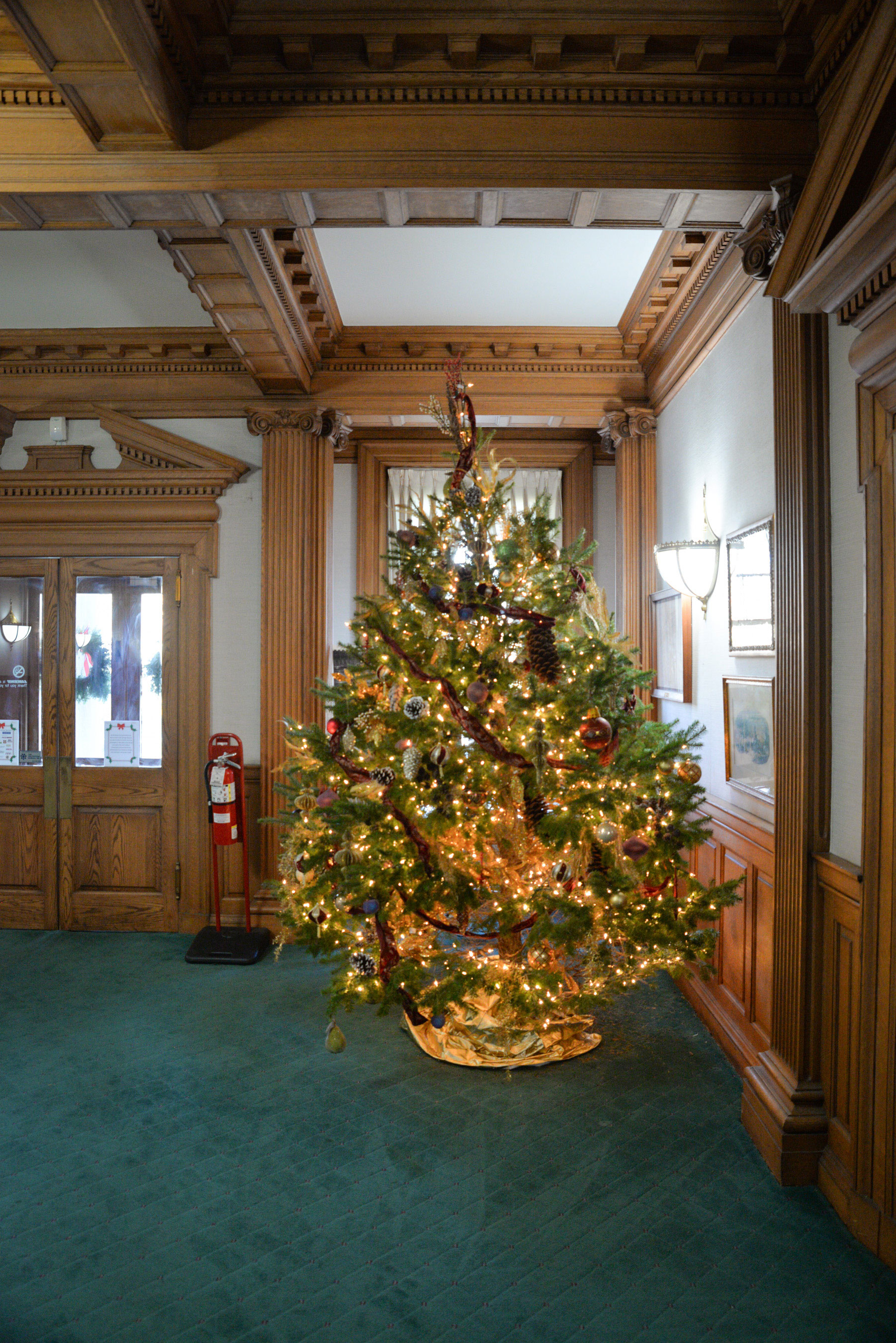 Lukens Executive Office Building - Holidays 3